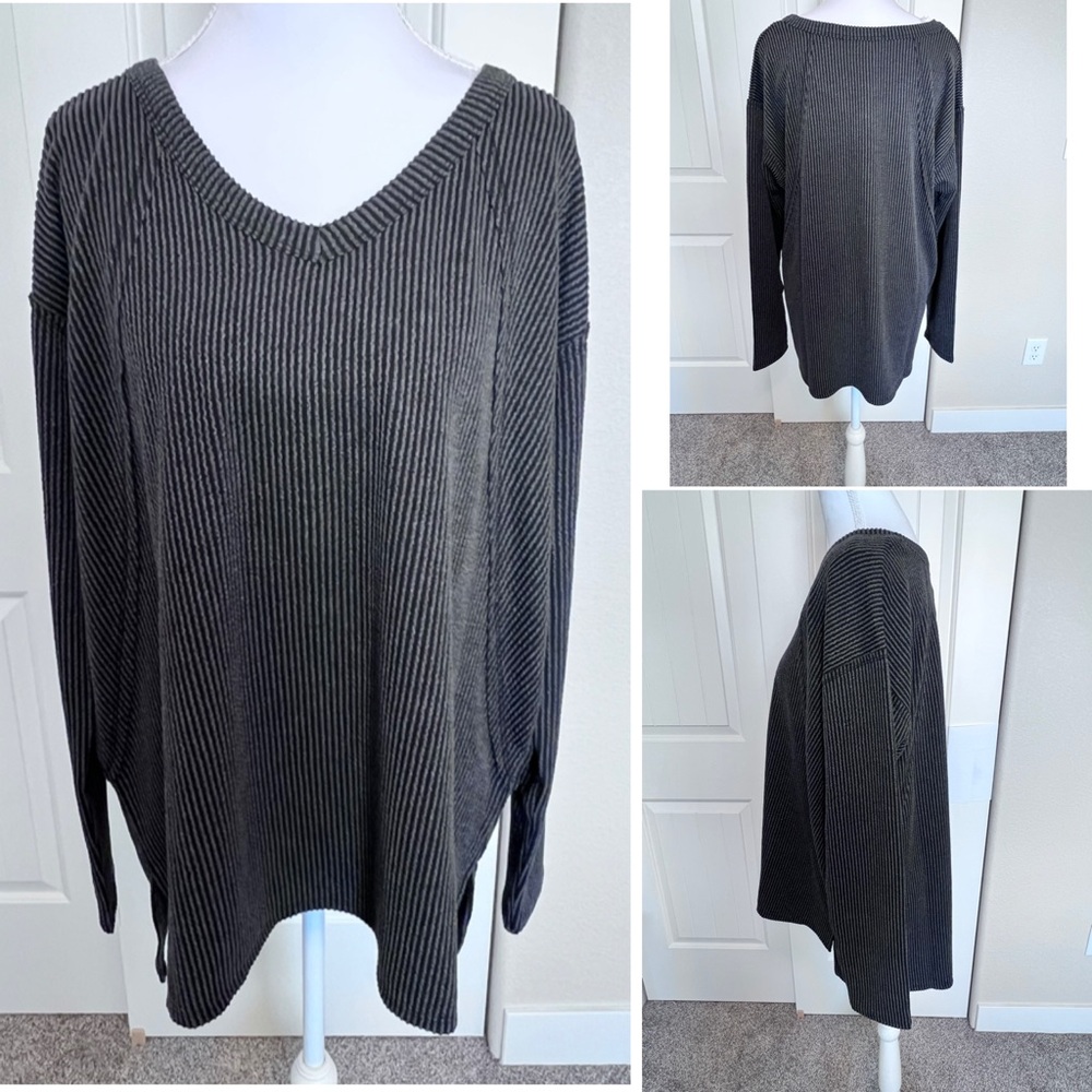 ANDREE BY UNIT Charcoal Ribbed Knit Oversized Comfy Top Sz Small NWT